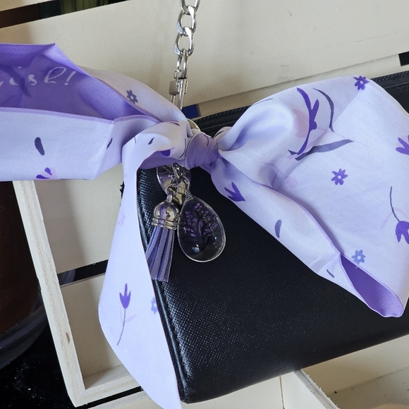 Prada Vintage Saffiano Leather Continental Zip Around Wallet w/Replaced Zip Pull - Picture 10 of 16